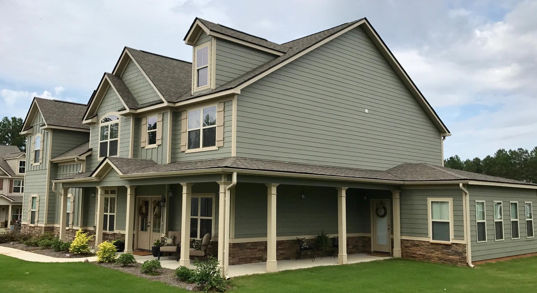 hardie plank vs vinyl siding cost difference
